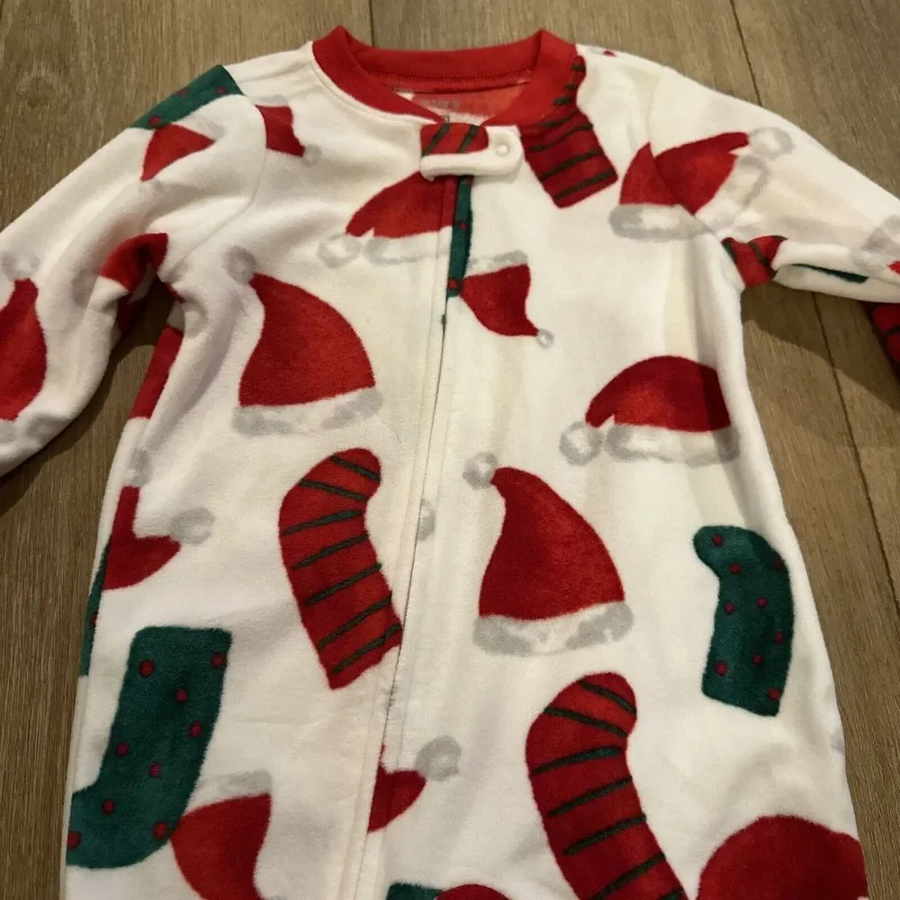 Carters Santa Hat & Stocking Holiday Soft Fleece Sleeper Baby Size 12 Months New